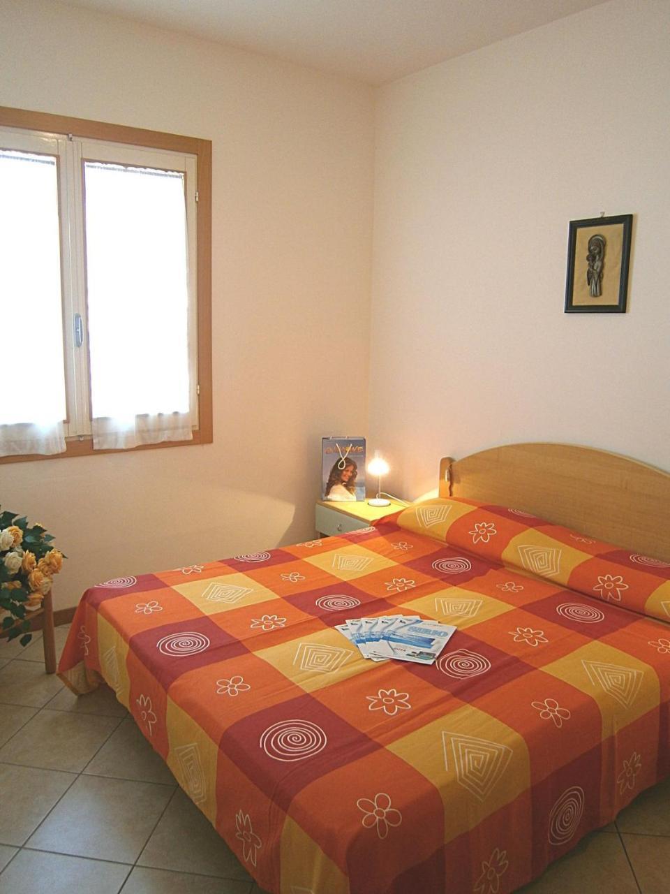 Dina/Viel Apartment Бибионе Екстериор снимка